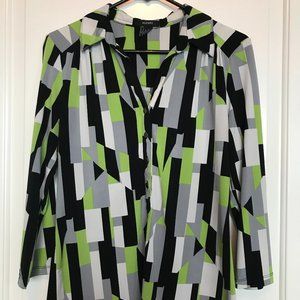 Women's M Geo Green Black Collared Button Down Top